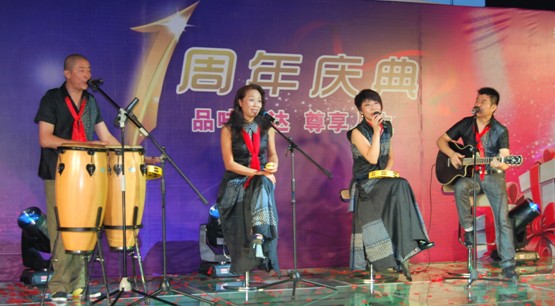 激情的摇滚乐队.jpg