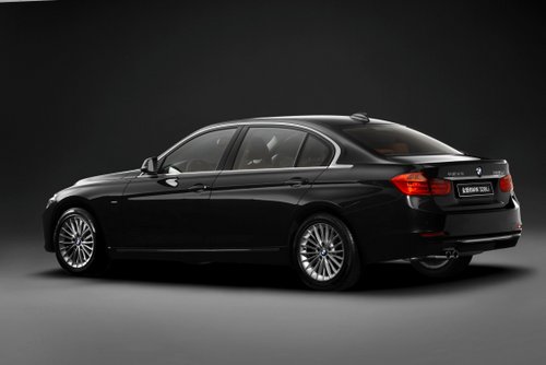 图片二：全新BMW 328Li.jpg