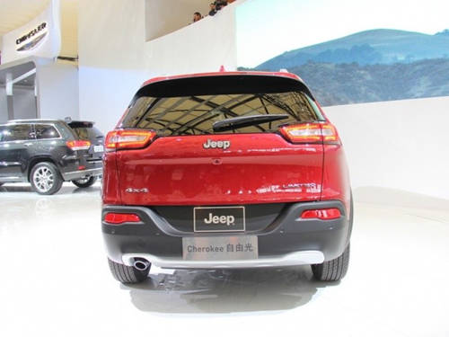 Jeep2014款自由光. .jpg