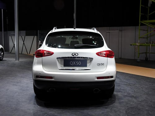 英菲尼迪QX50..jpg