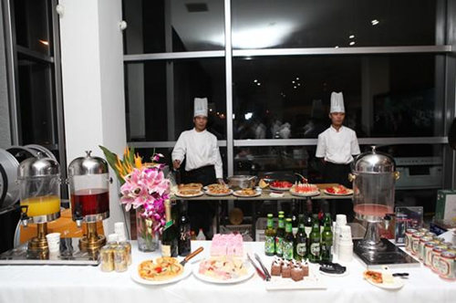 通孚祥精美茶歇 供客户品尝.jpg