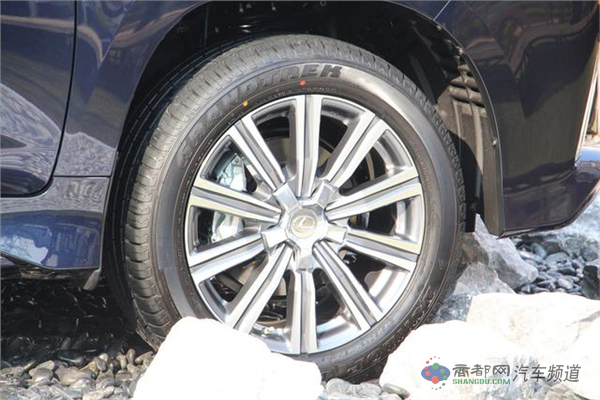 雷克萨斯新款LX 570上市 售价万元