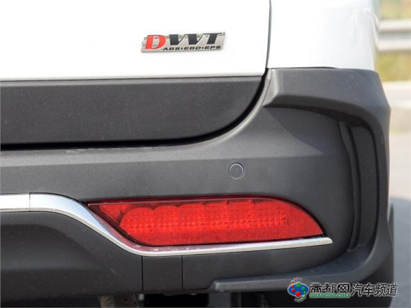 北汽幻速H3对比2016款宝骏730 7万内买7座