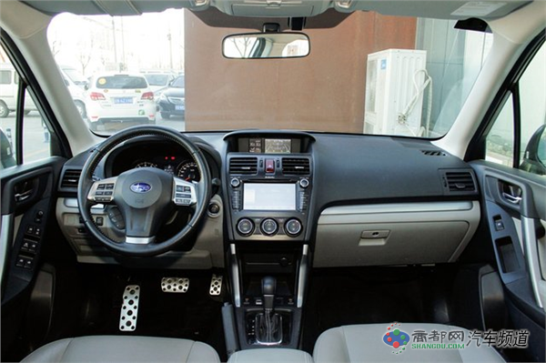 2014款 斯巴鲁森林人 2.0L i CVT舒适版