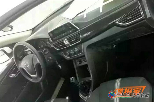 宝骏新款730谍照曝光 将于2016年正式上市