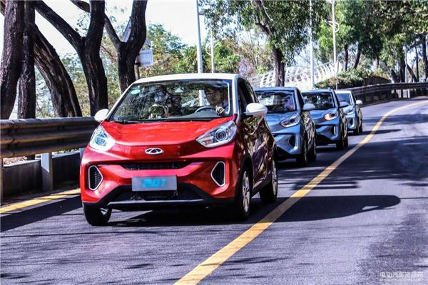 ，奇瑞小型电动车