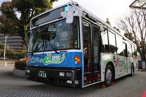 电动汽车，日本纯电动巴士,日产LEAF汽车,日产汽车公司