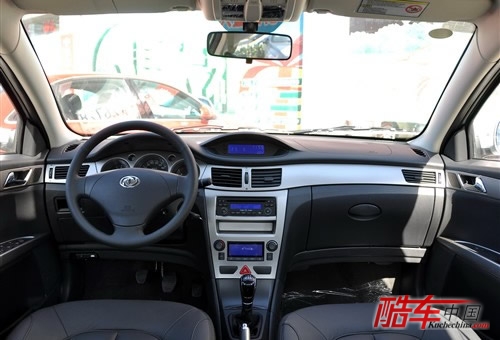 东风风神 东风乘用车 风神s30 2011款 1.6 尊贵型mt