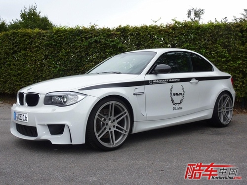 德国 Manhart Racing改装厂发布了 BMW 1 系 M Coupe改装套件