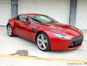 V8 Vantage