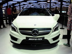 奔驰CLA级AMG