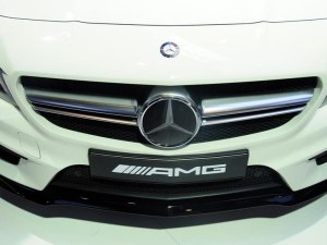 奔驰CLA级AMG