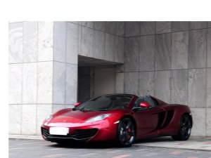 MP4-12C MP4-12C